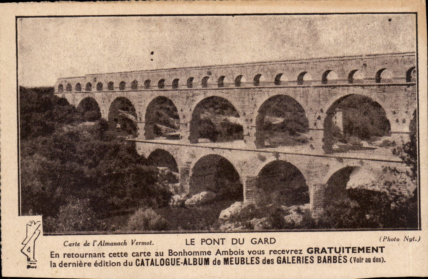 CPA Le Pont du Gard Galeries Barbes Meubles Bd Barbes Paris
