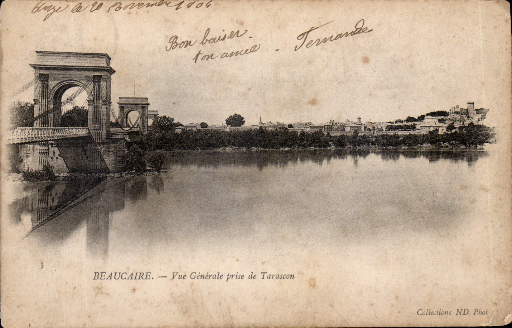 CPA Beaucaire Vue generale prise de Terascon