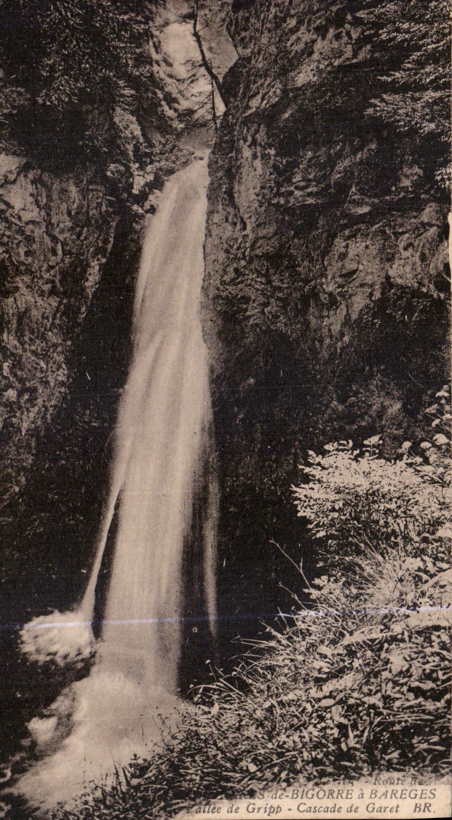 CPA Bigorre a Bareges Vallee de Gripp Cascade de Garet