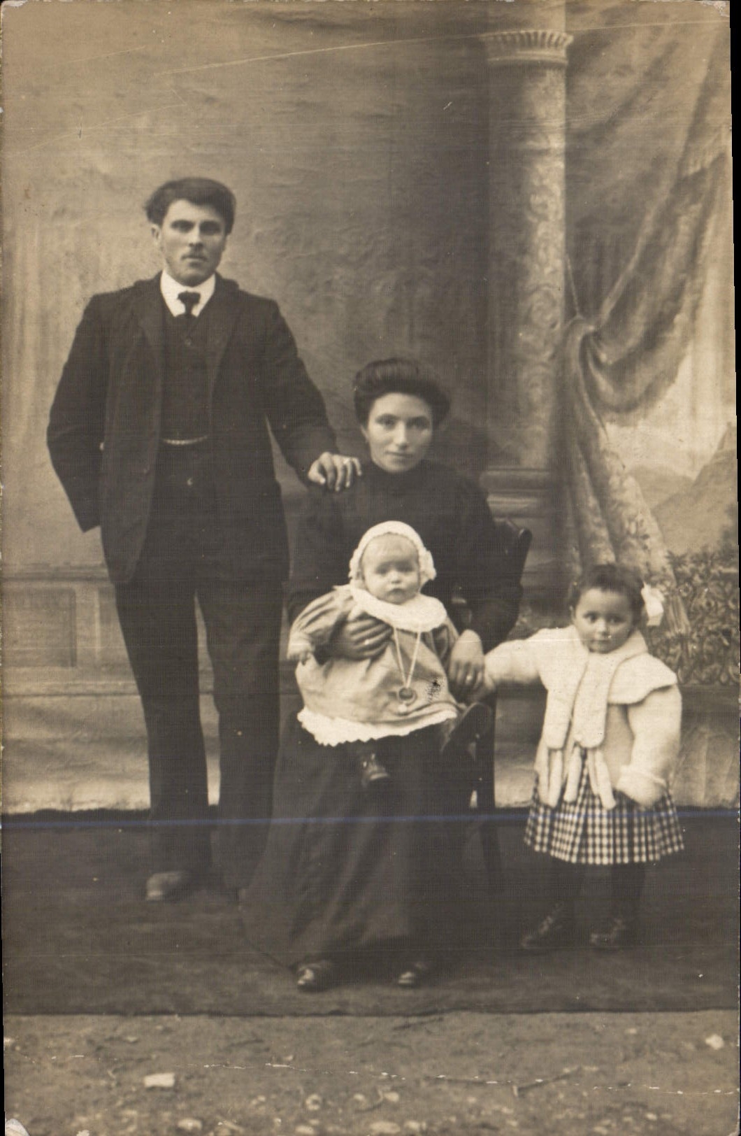 CARTE PHOTO Femme Enfants Bebes