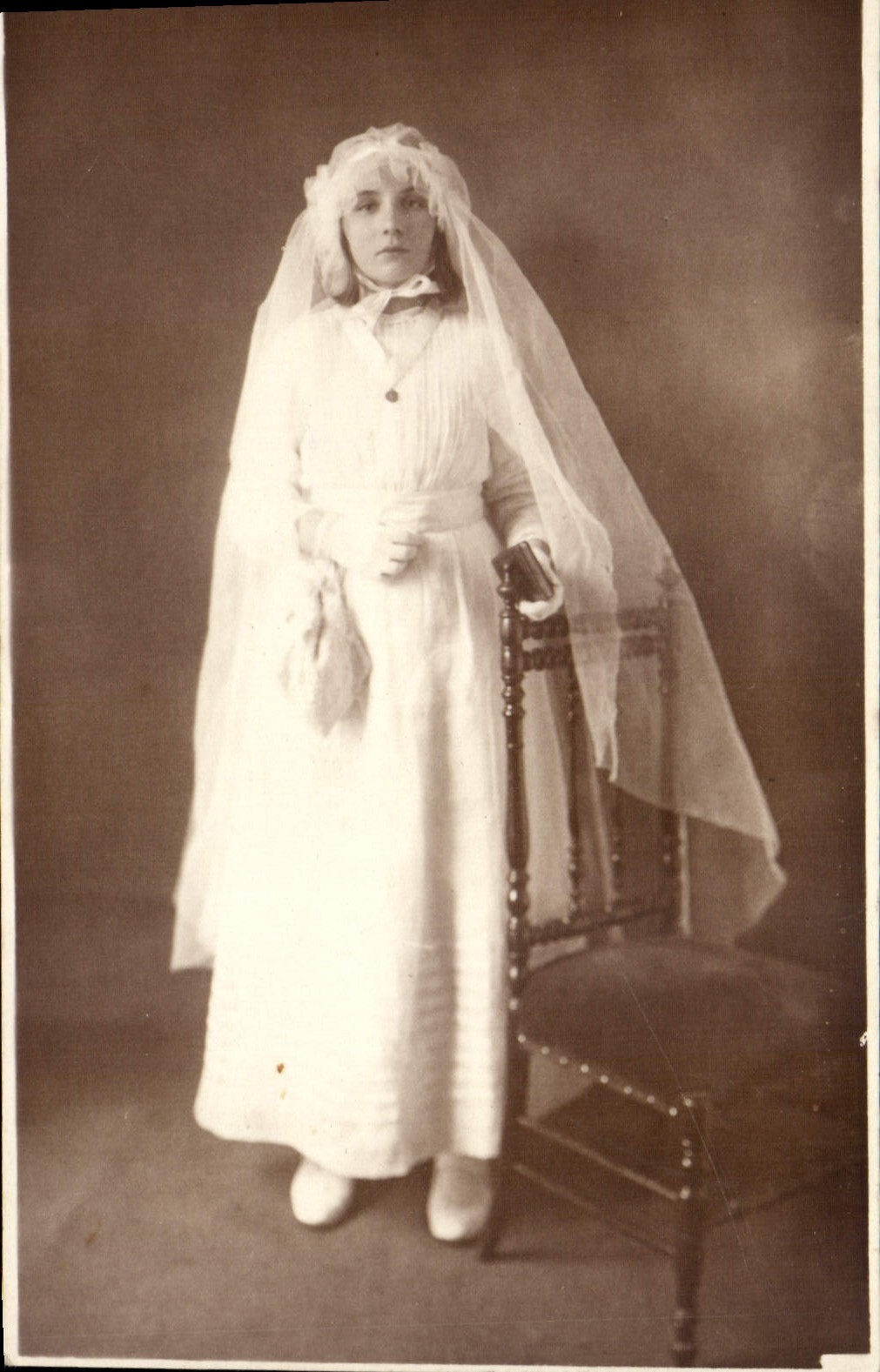 CARTE PHOTO Enfant Communiante