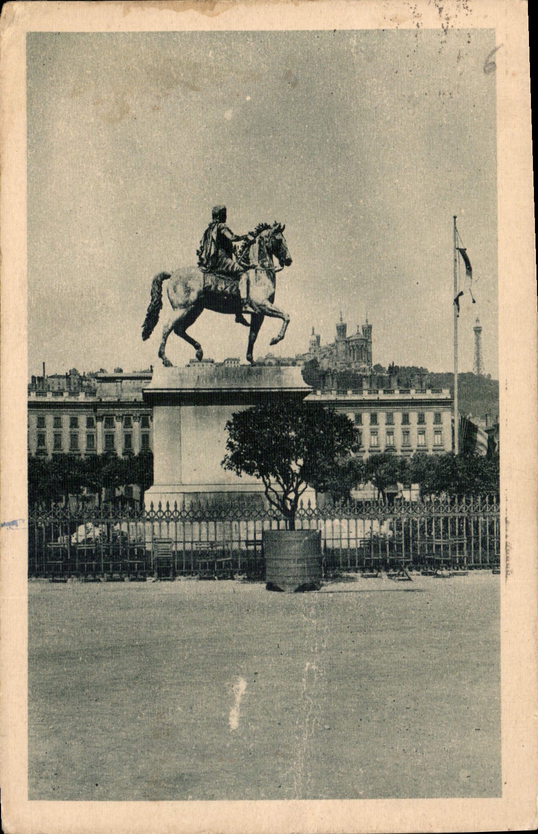 CPA Lyon Place Bellecour 