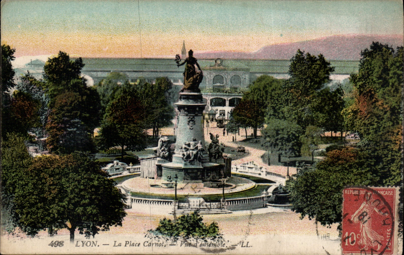 CPA Lyon La Place Carnot Vue d'ensemble 
