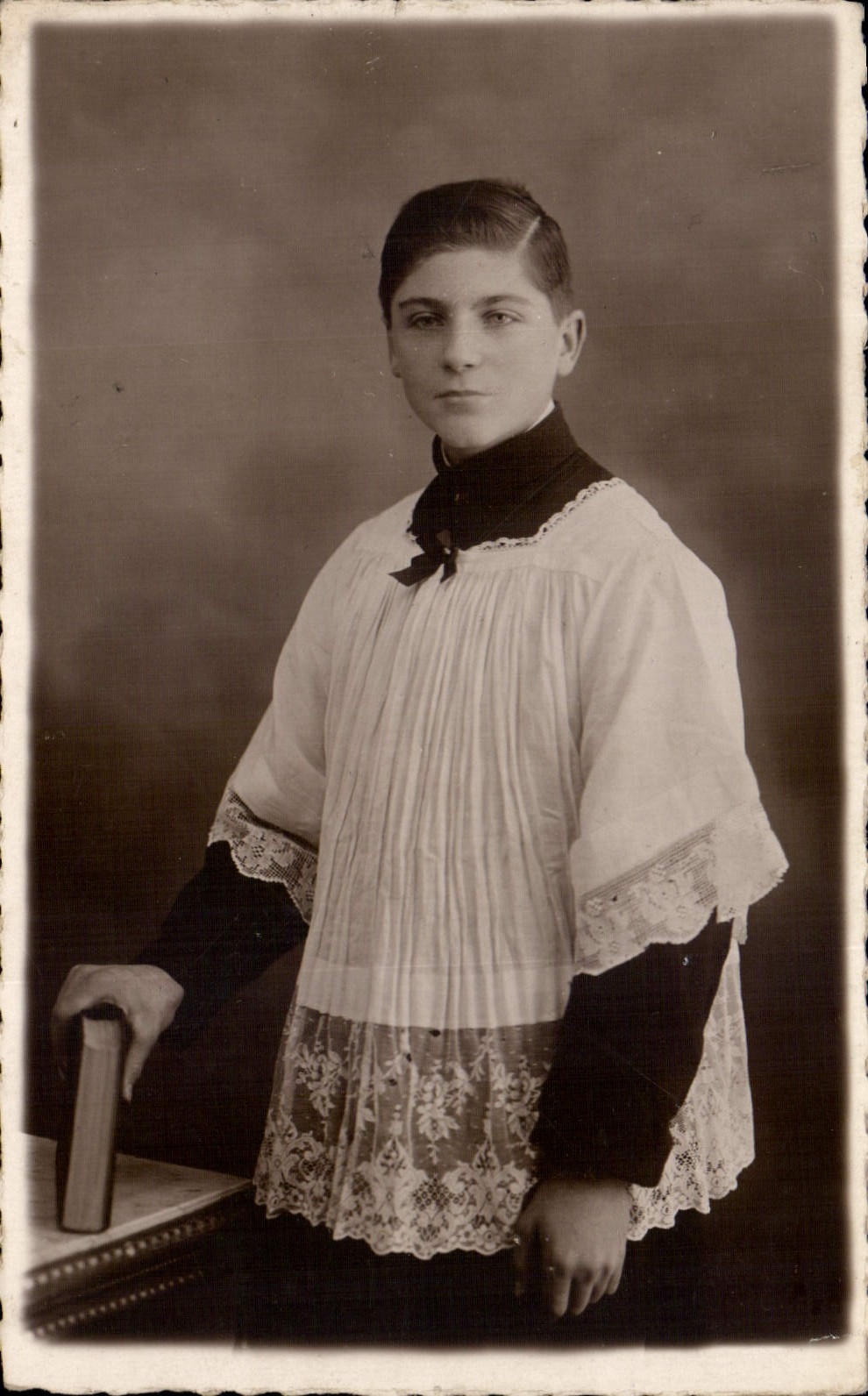 CARTE PHOTO Communiant Enfant