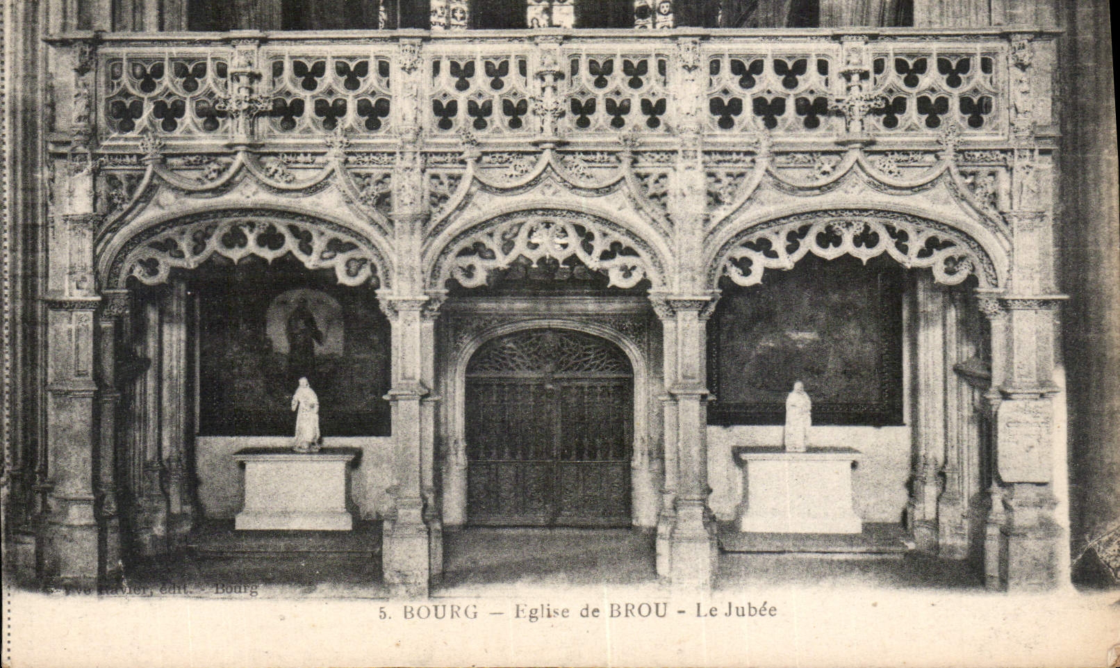 CPA Bourg Eglise de Brou Le Jubee 