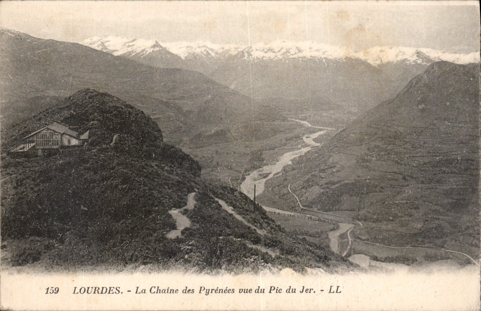 CPA Lourdes La Chaine des Pyrenees vue du Pic du Jer 