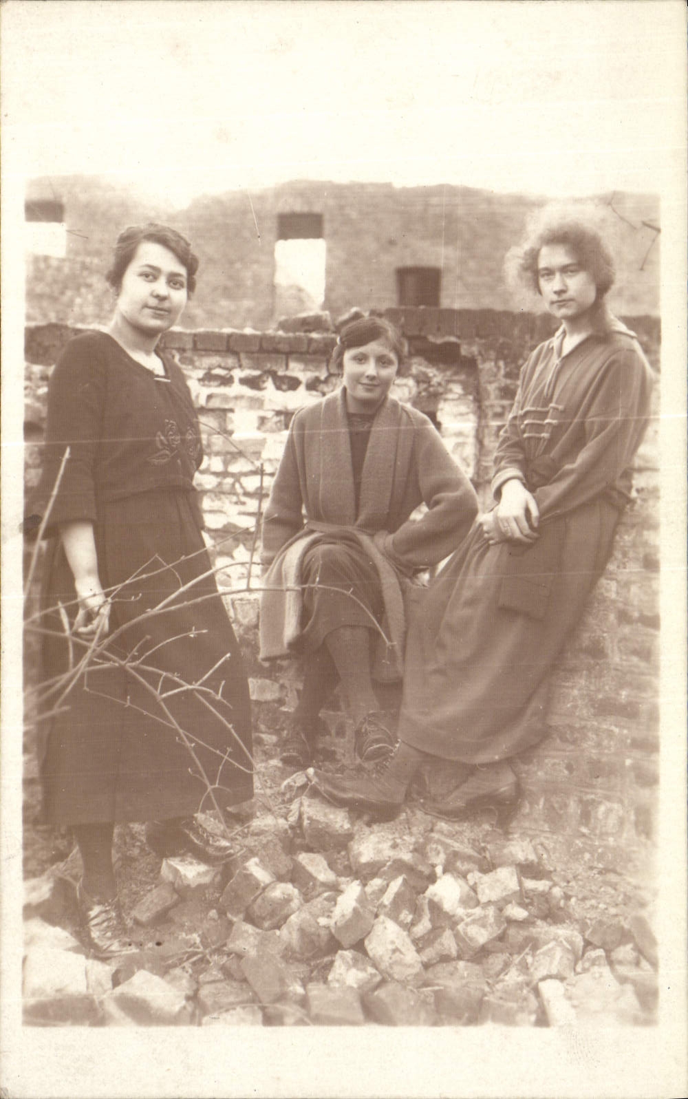 CARTE PHOTO Femmes Famille