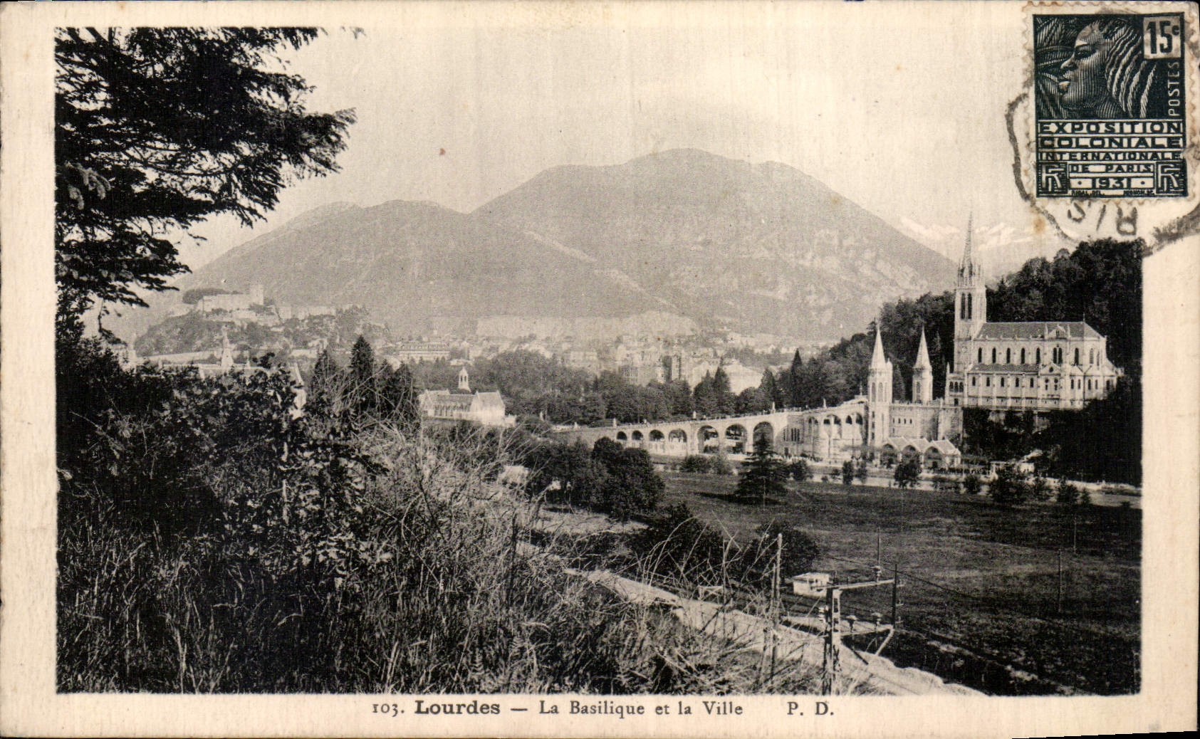 CPA Lourdes la Basilique et la Ville 
