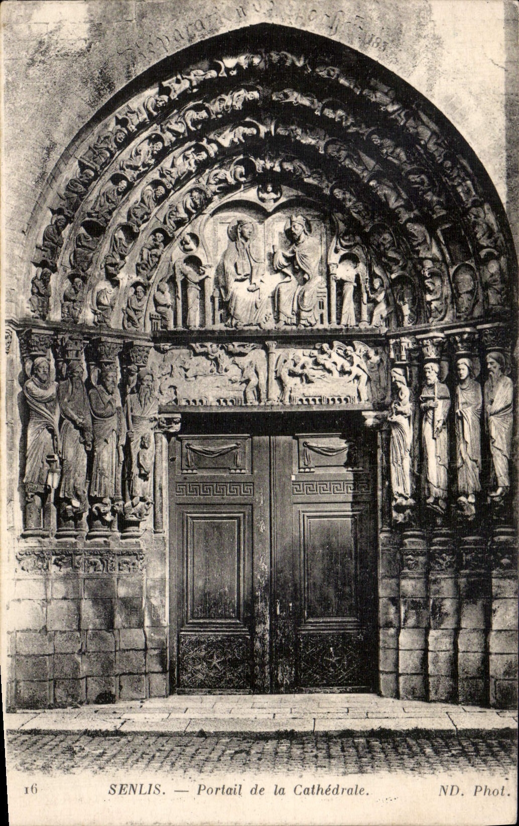 CPA Senlis Portail de la Cathedrale 