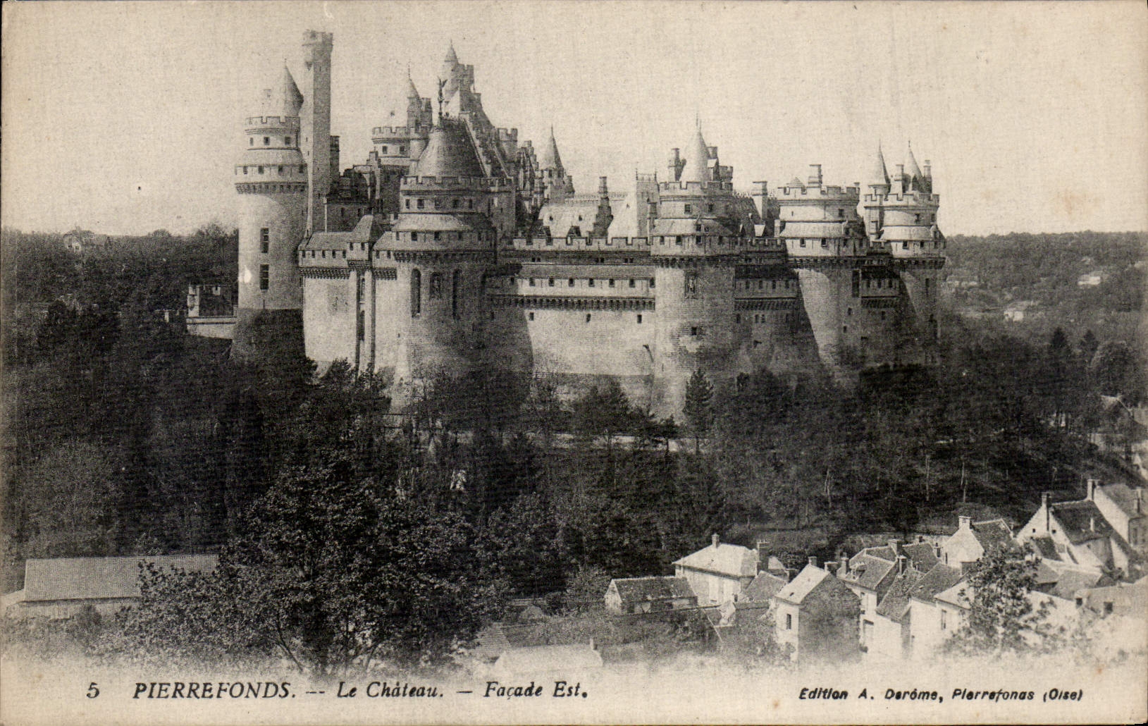 CPA Pierrefonds Le Chateau Facade est