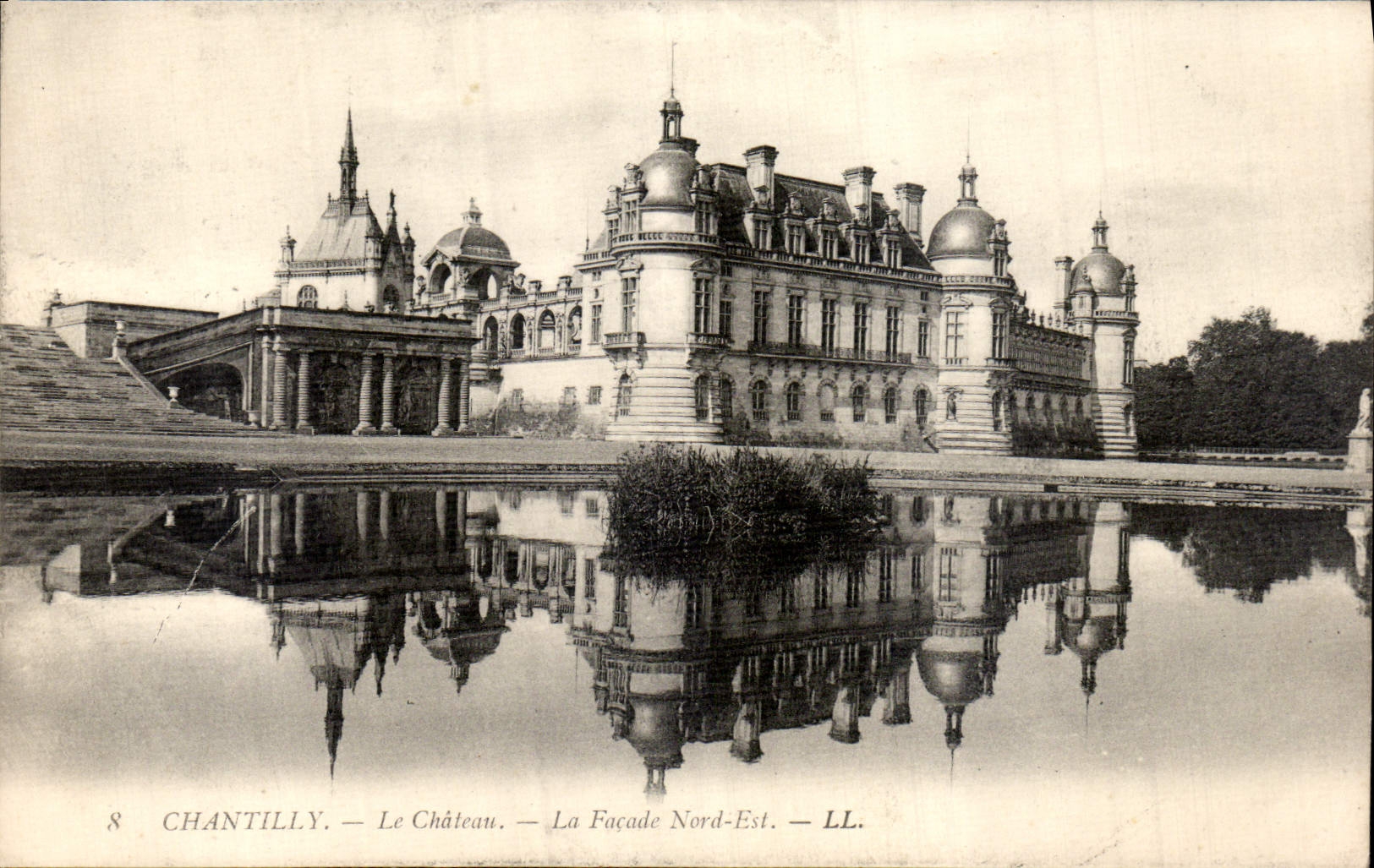 CPA Chantilly Le Chateau La Facade Nord est 
