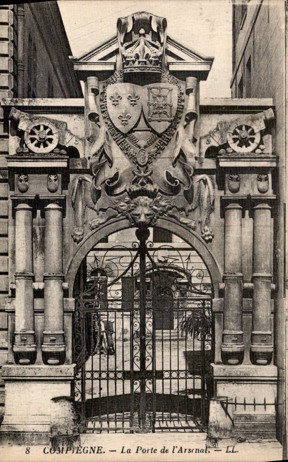 CPA Compiegne La Porte de l'Arsenal 