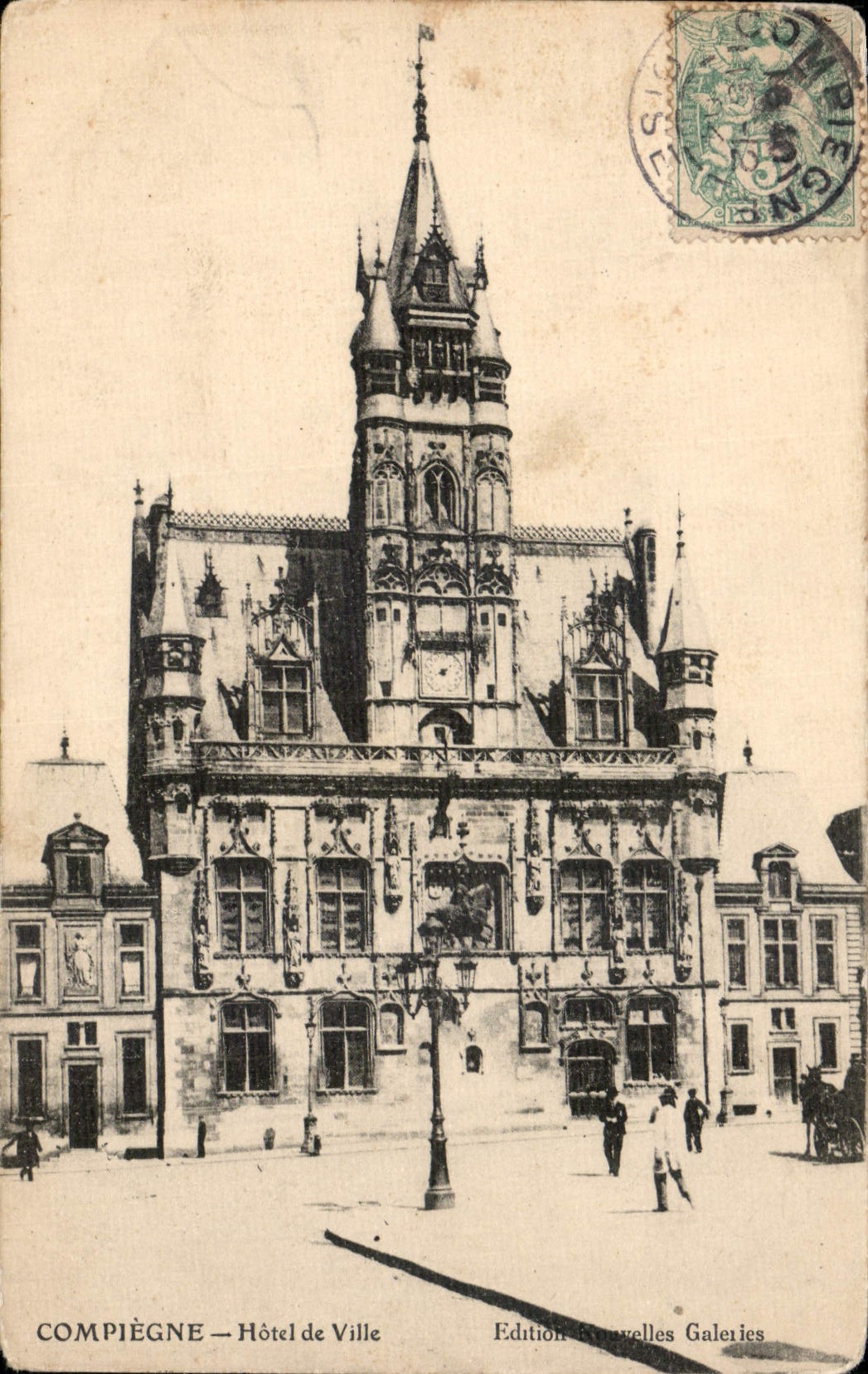 CPA Compiegne Hotel de Ville 