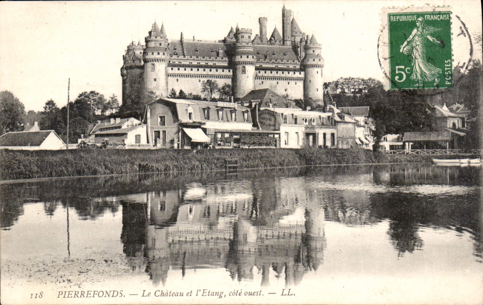 CPA Pierrefonds Le Chateau et l'Etang cote ouest