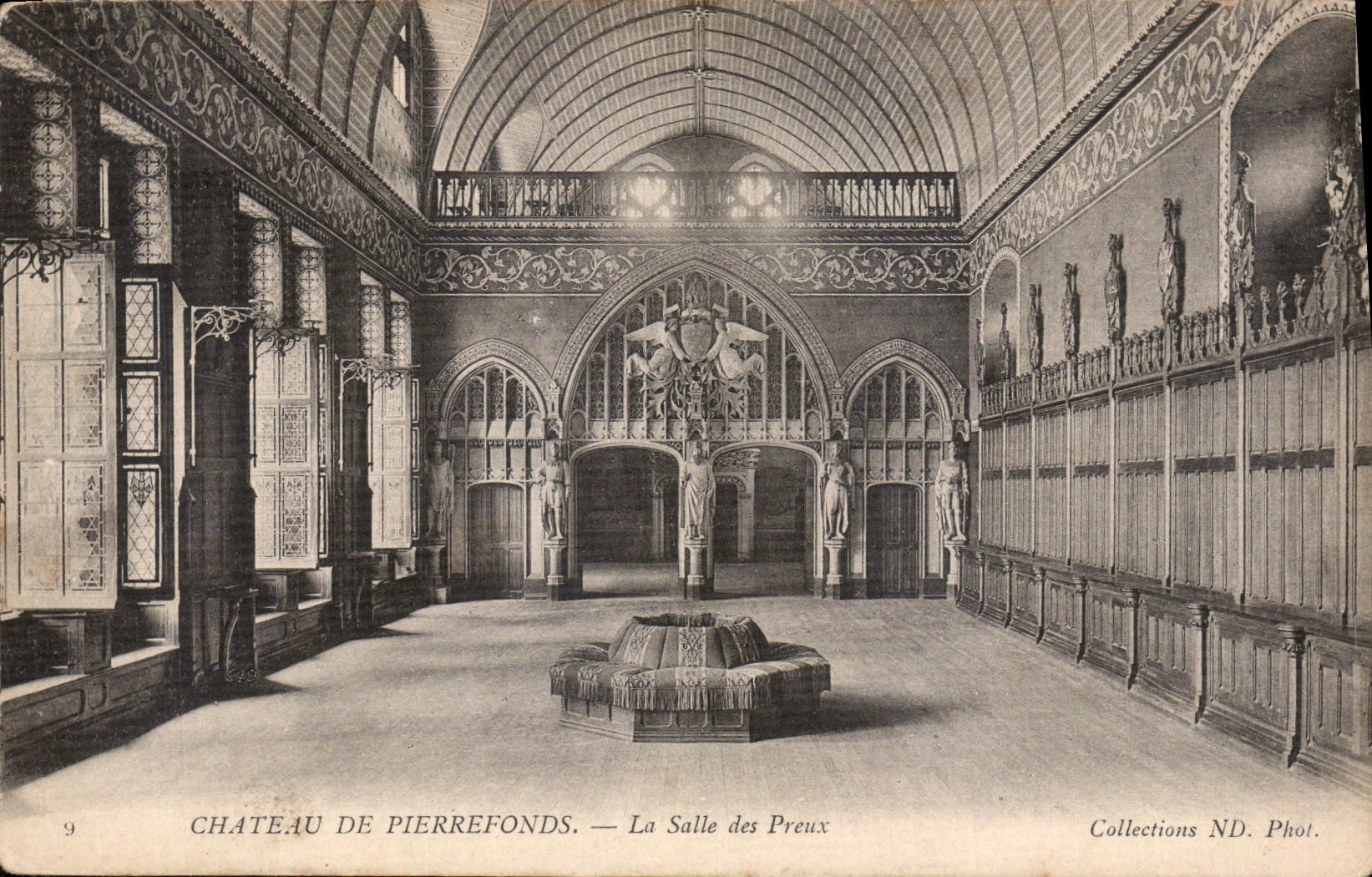 CPA Chateau de Pierrefonds La Salle des Pruex