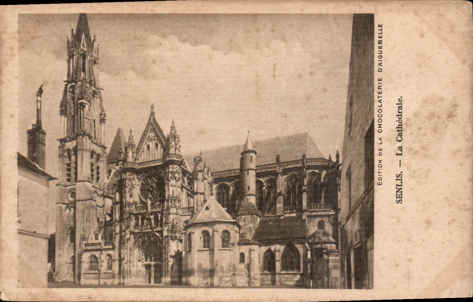 CPA Senlis La Cathedrale 