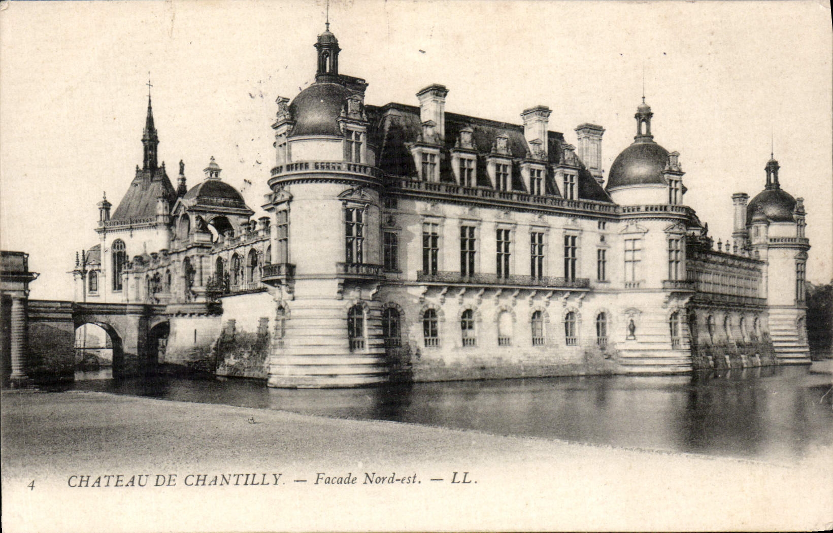 CPA Chateau de Chantilly Facade Nord Est 