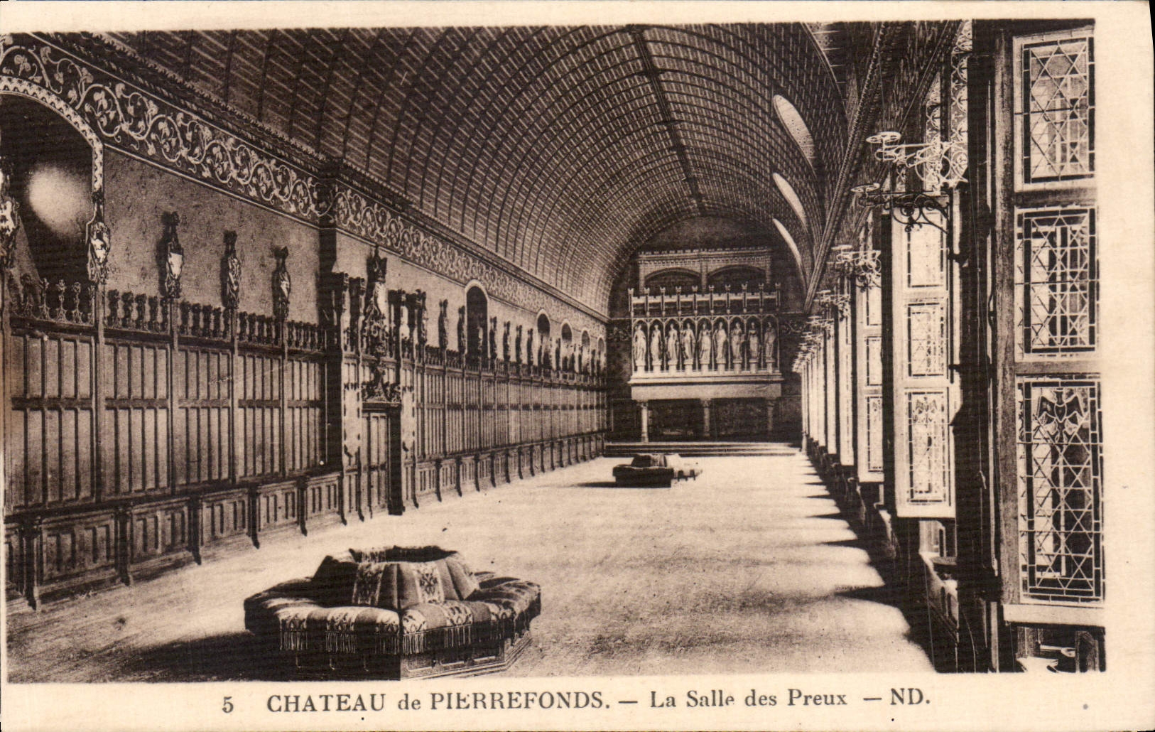 CPA Chateau de Pierrefonds La Salle des Preux 