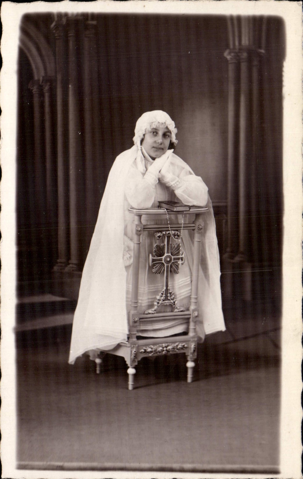 CARTE PHOTO Enfant Communiante