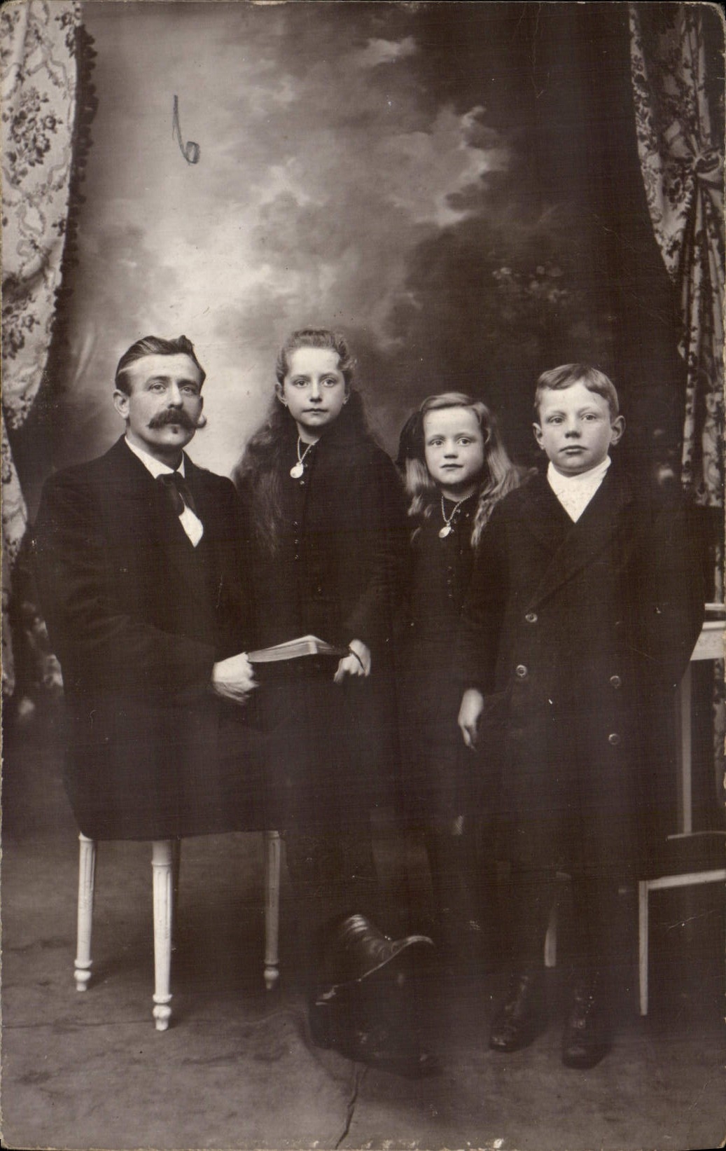 CARTE PHOTO Homme Enfants