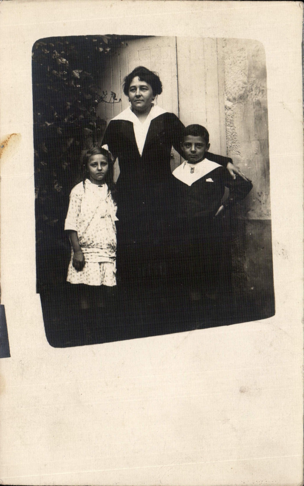 CARTE PHOTO Femme Enfants