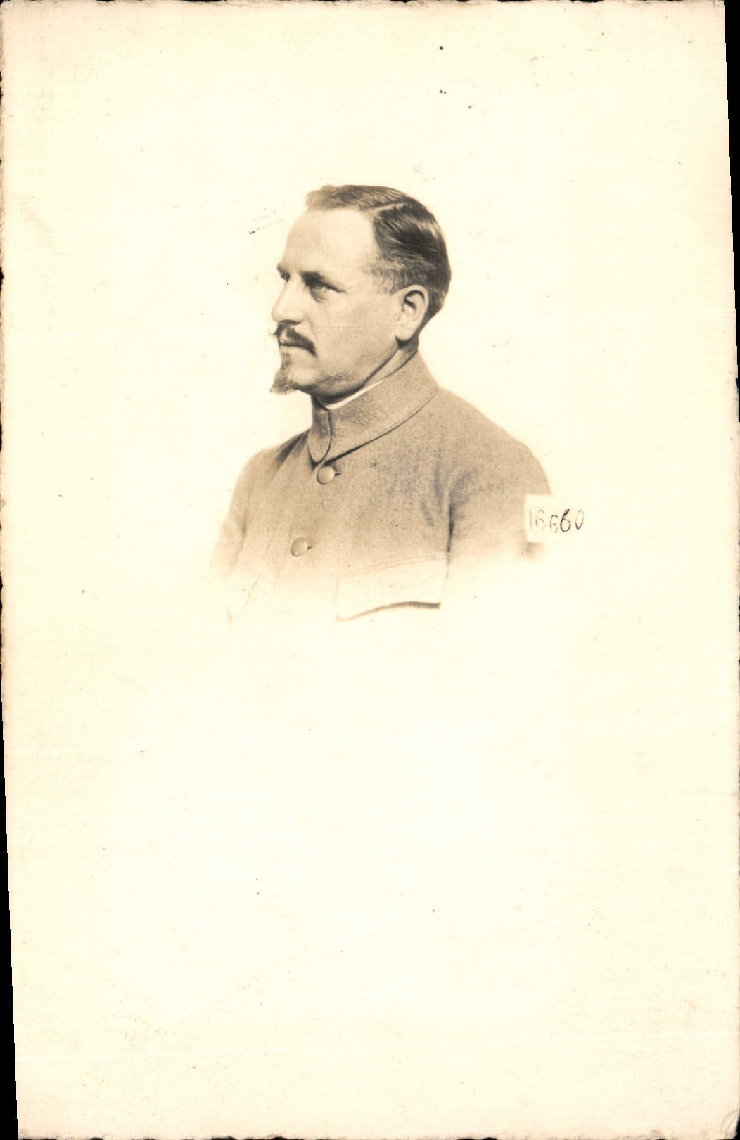 CARTE PHOTO Soldat Militaria