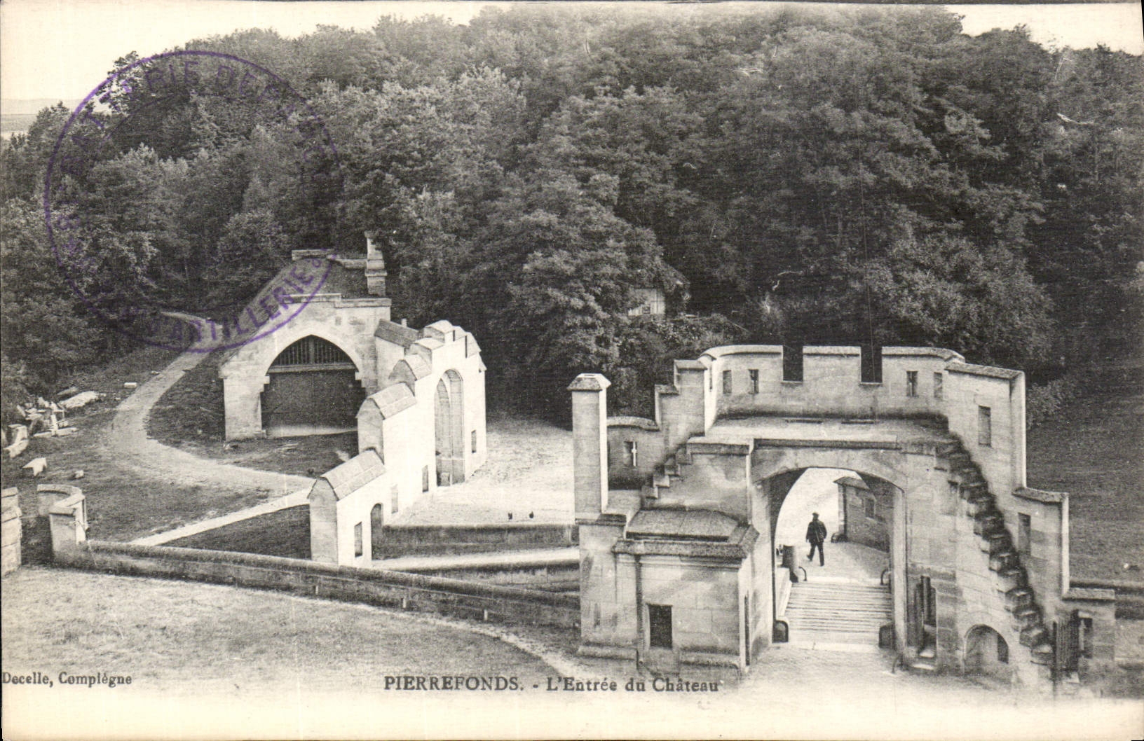 CPA Pierrefonds L'Entree du Chateau 