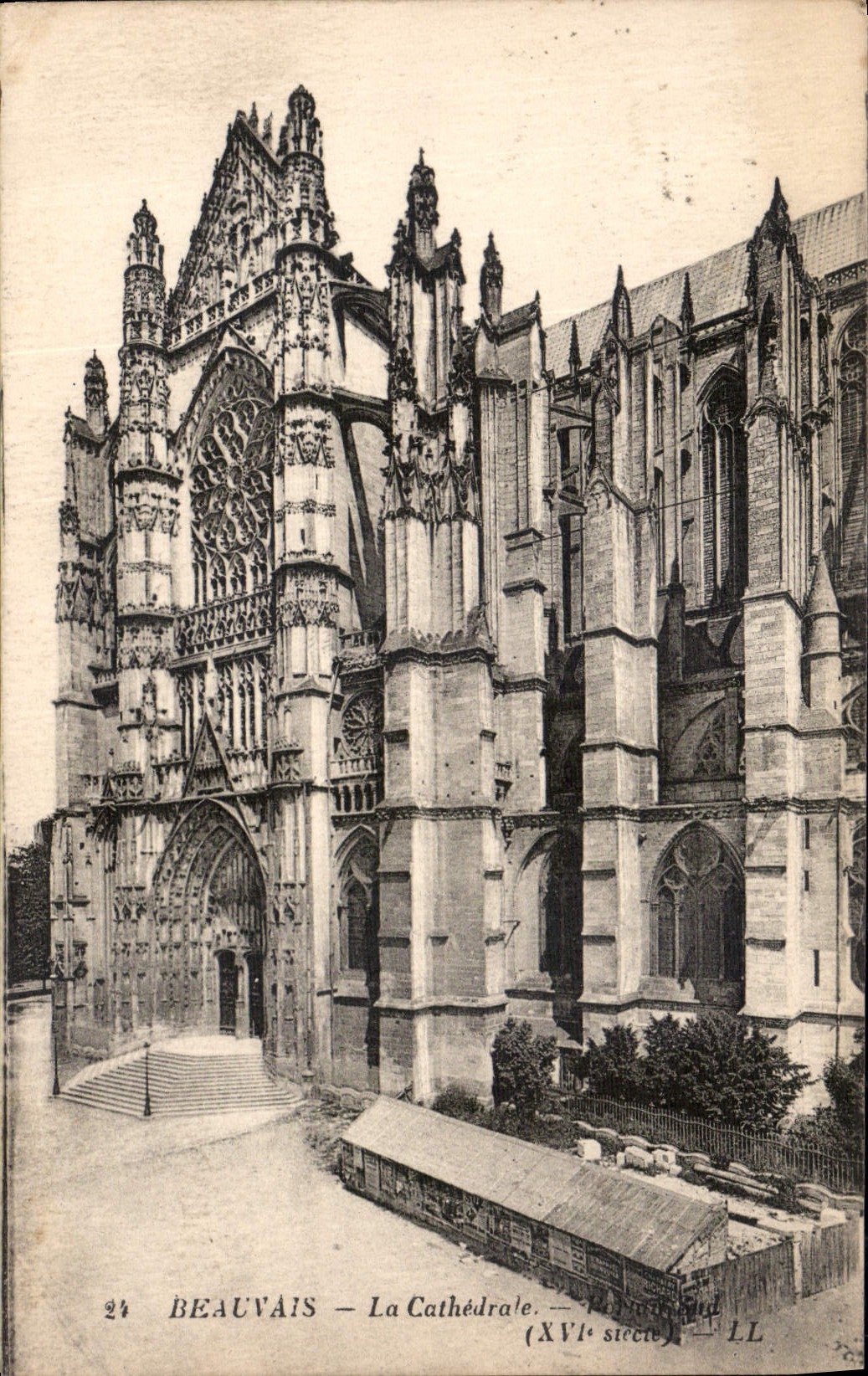 CPA Beauvais La Cathedrale 