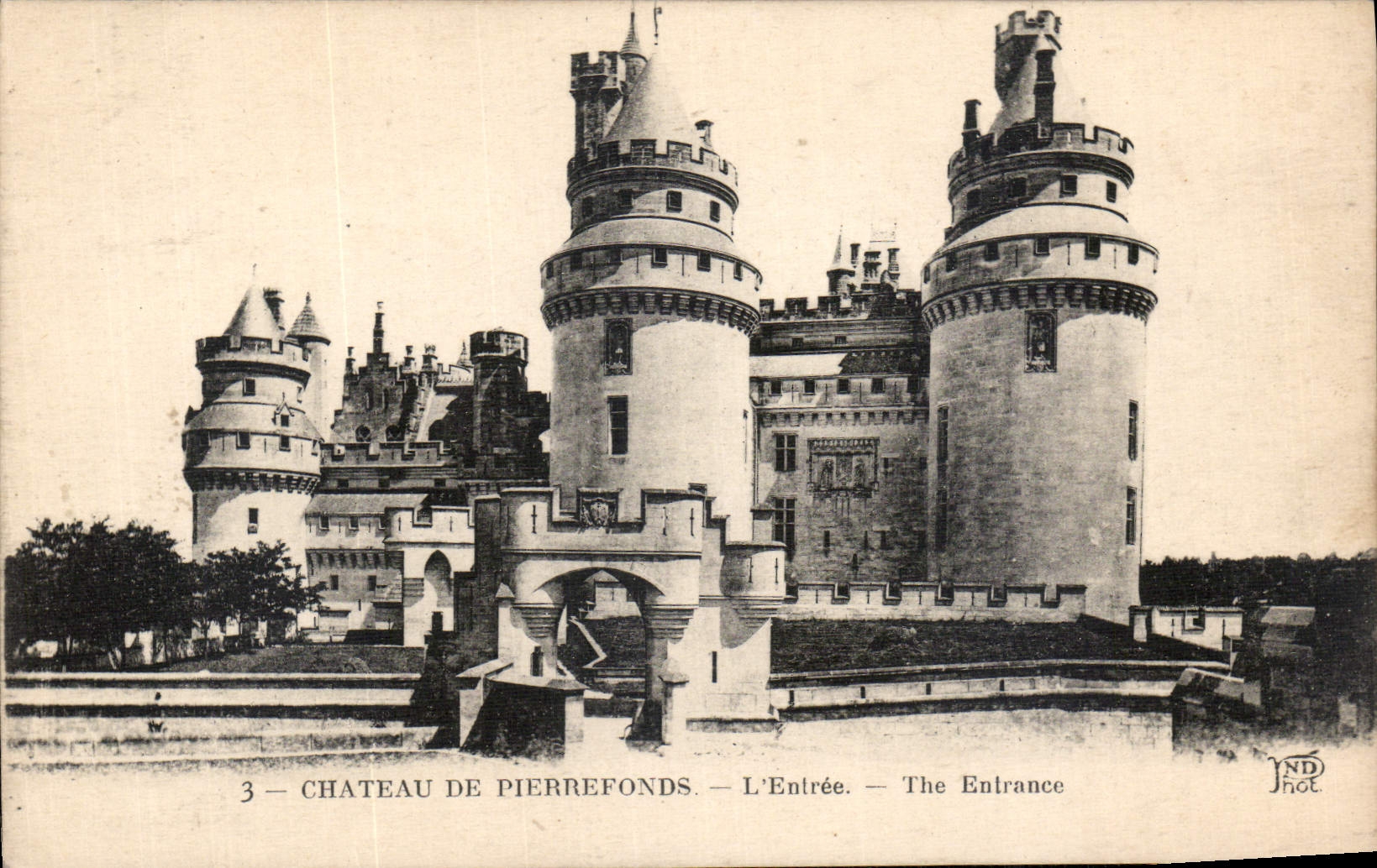 CPA Chateau de Pierrefonds L'Entree