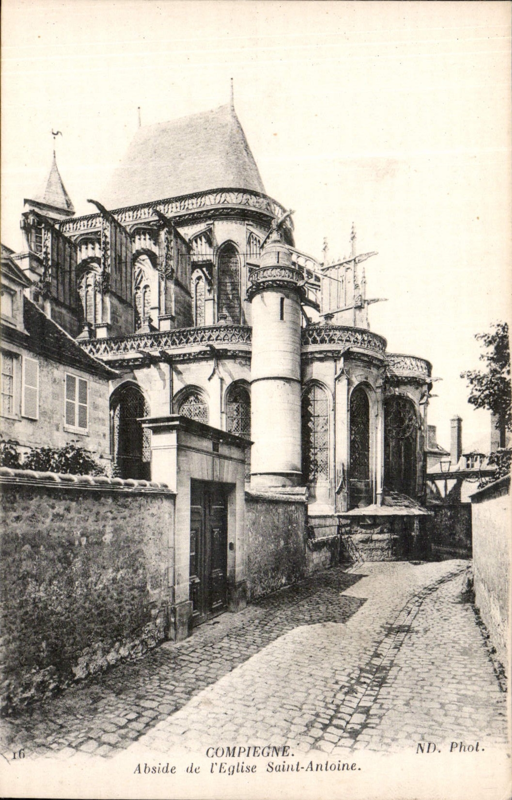 CPA Compiegne Abside de l"Eglise Saint Antoine 