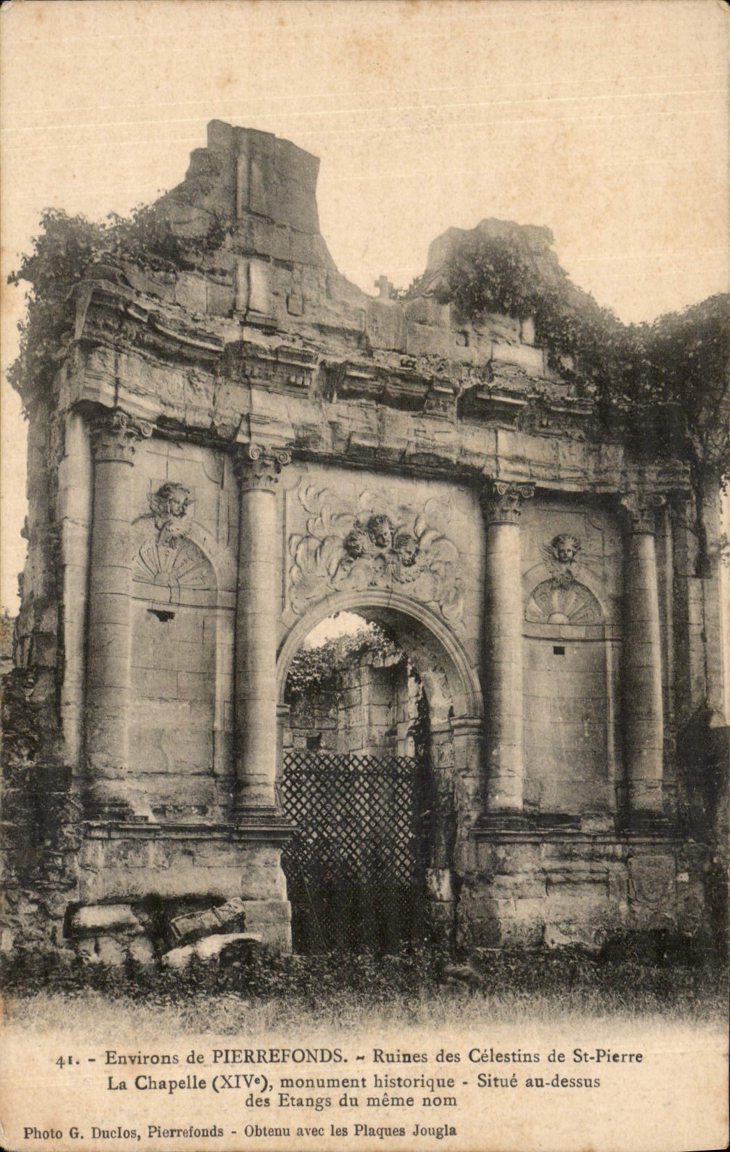 CPA Environs de Pierrefonds Ruines des Celestins de St PIerre la Chapelle XIVs monument historique S