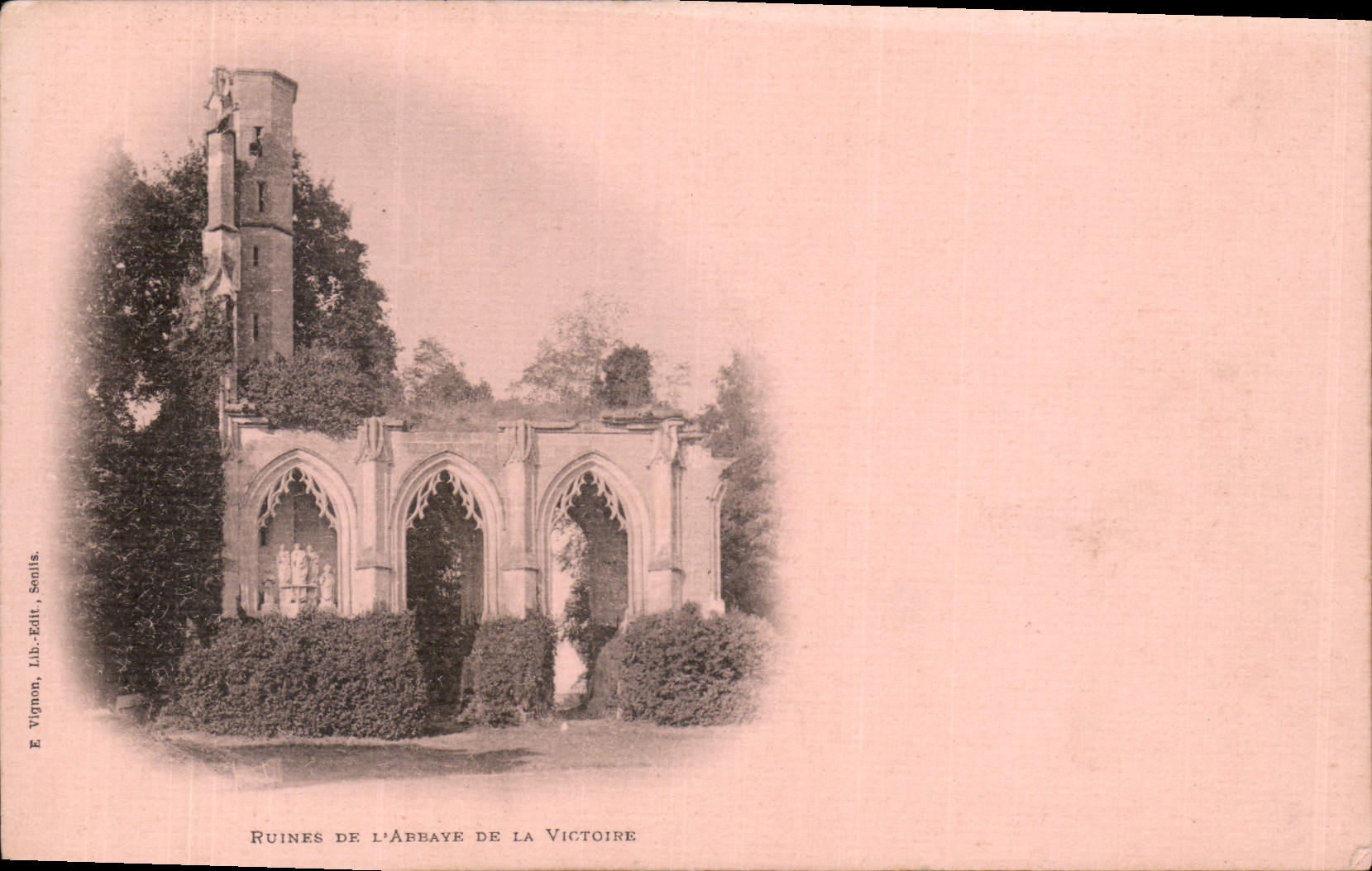 CPA Ruines de l'Abbaye de la Victoire