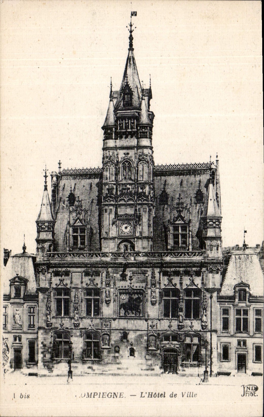 CPA Compiegne l'Hotel de Ville 