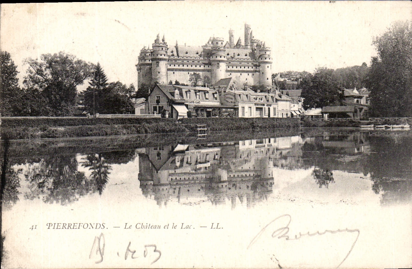 CPA Pierrefonds le Chateau et le Lac 