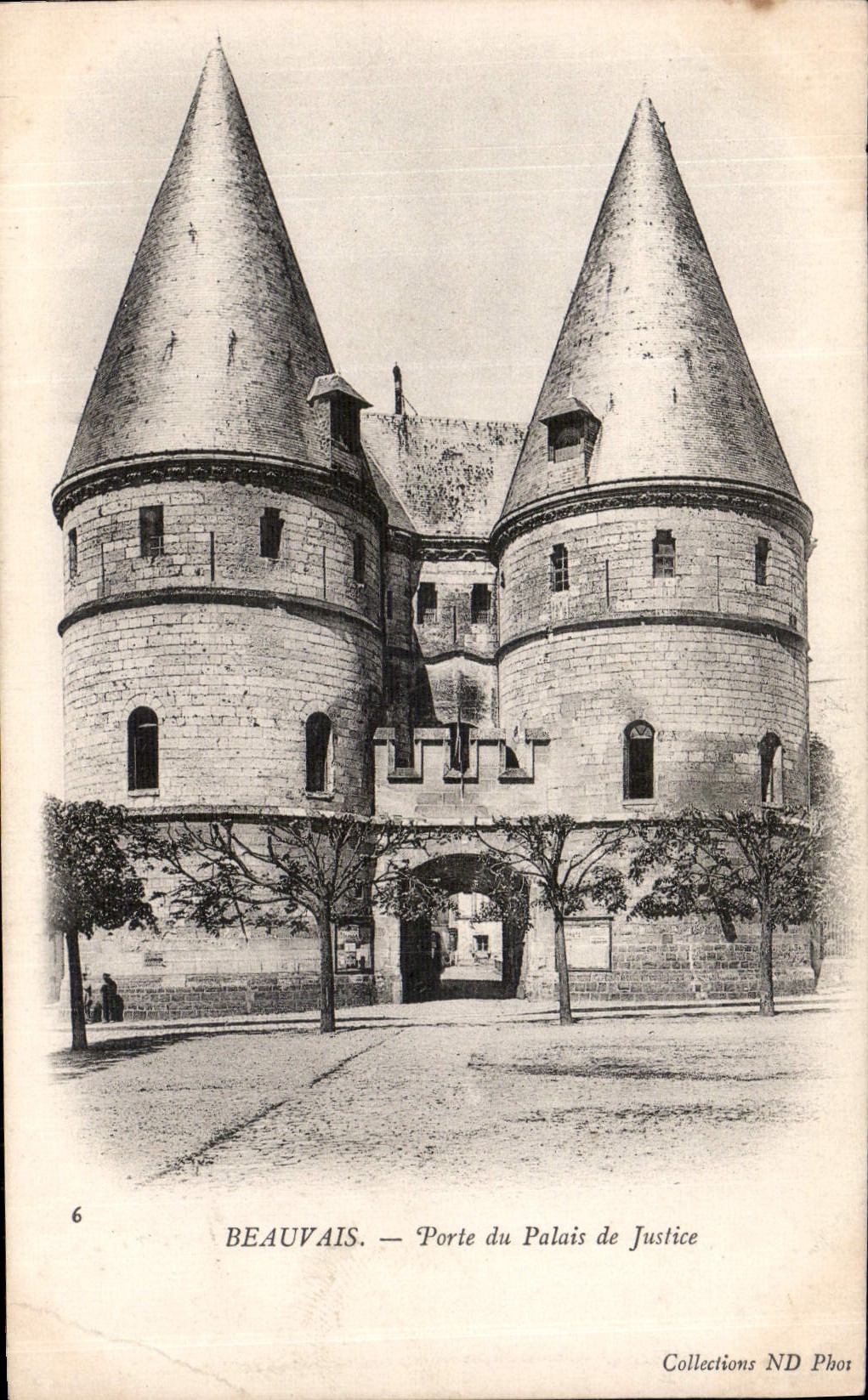 CPA Beauvais Porte du Palais de Justice 