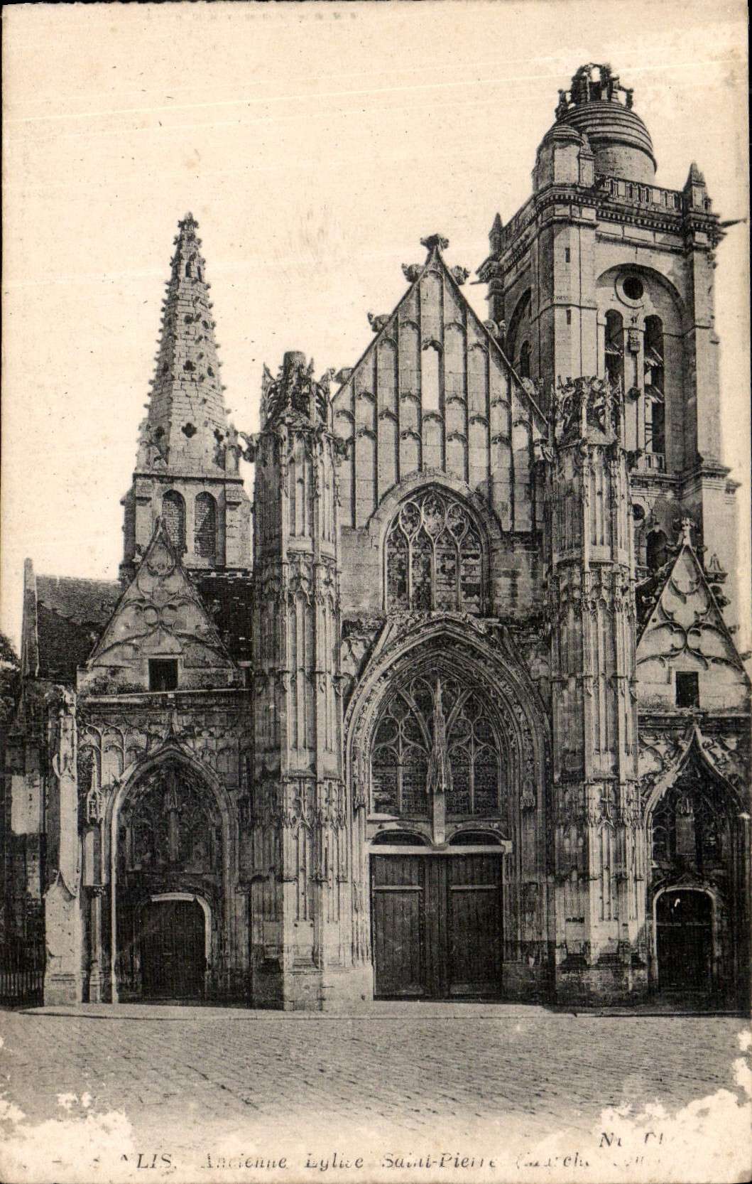 CPA Ancienne Eglise Saint Pierre 