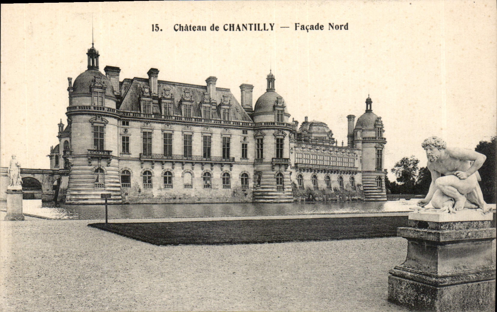 CPA Chateau de Chantilly facade nord 