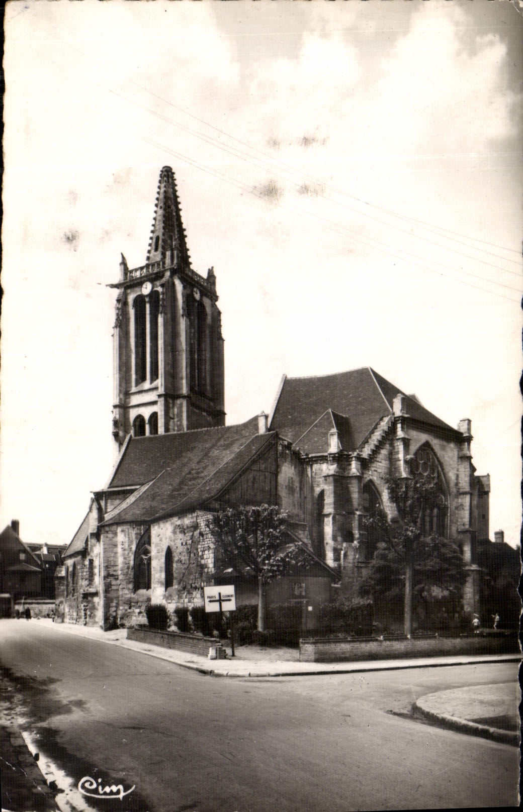 CPA Creil Oise Eglise Saint Medard 