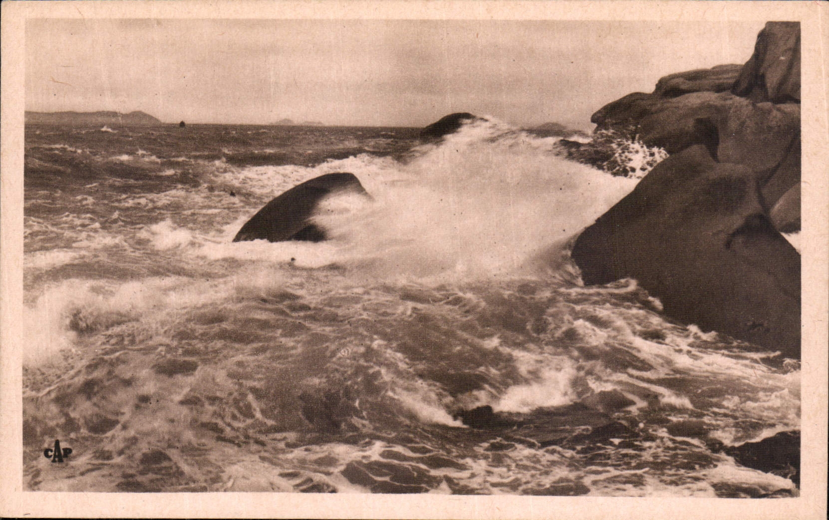 CPA Ploumanach Effet de Mer dans les Rochers de Tregastel