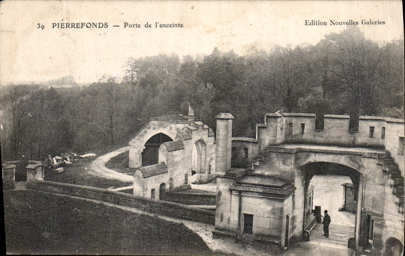 CPA Pierrefonds Porte de l'encente 