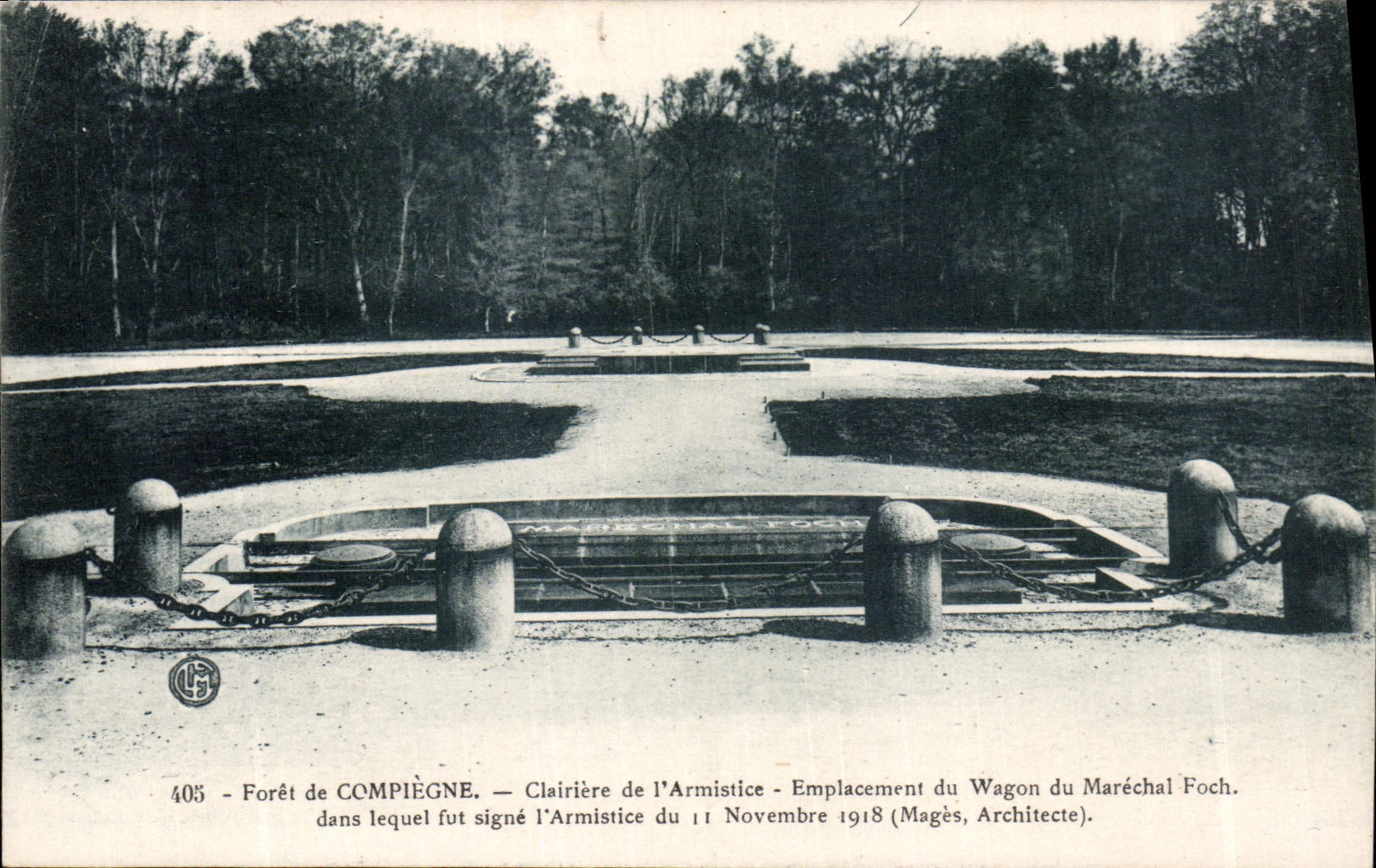 CPA Foret de Compiegne Clairiere de l'Armistice emplacement du Wagon du Marechal foch dans lequel fu
