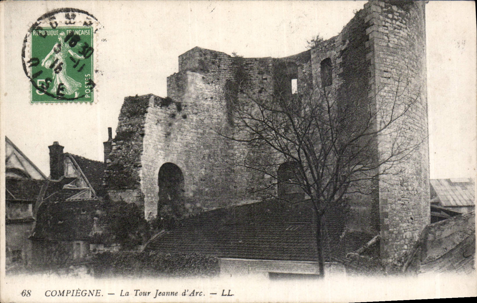 CPA Compiegne la Tour Jeanne d'Arc 