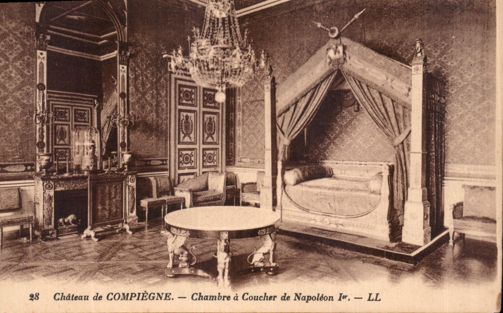 CPA Chateau de Compiegne Chambre a coucher de Napoleon Ier 