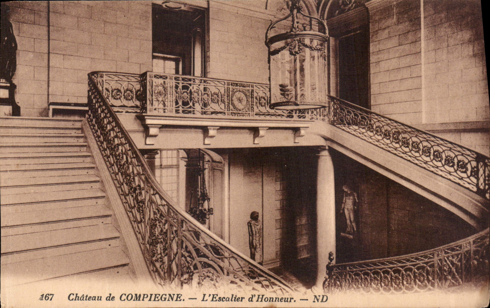 CPA Chateau de Compiegne l'Escalier d'Honneur 