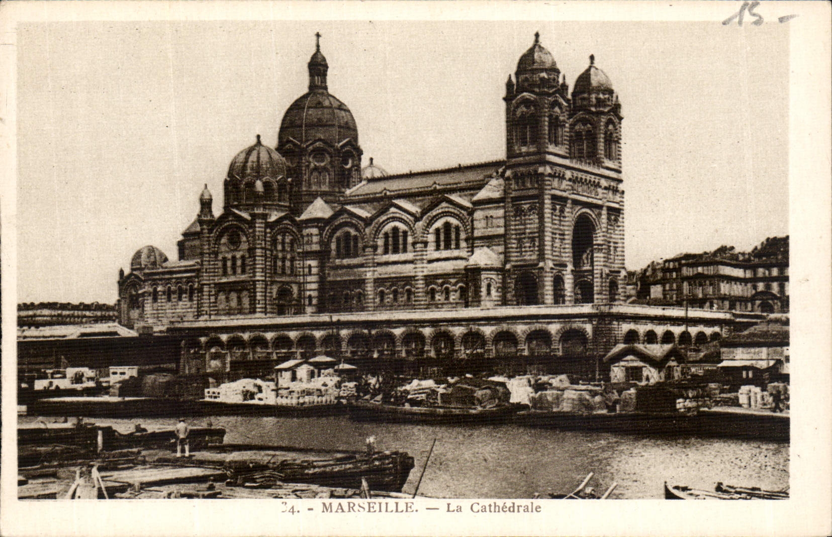 CPA Marseille la Cathedrale 
