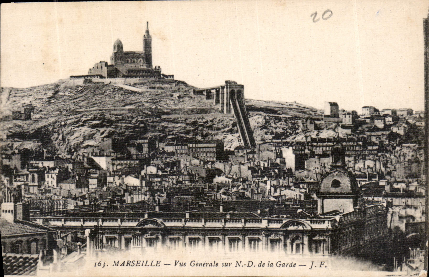 CPA Marseille vue generale sur N d de la Garde 