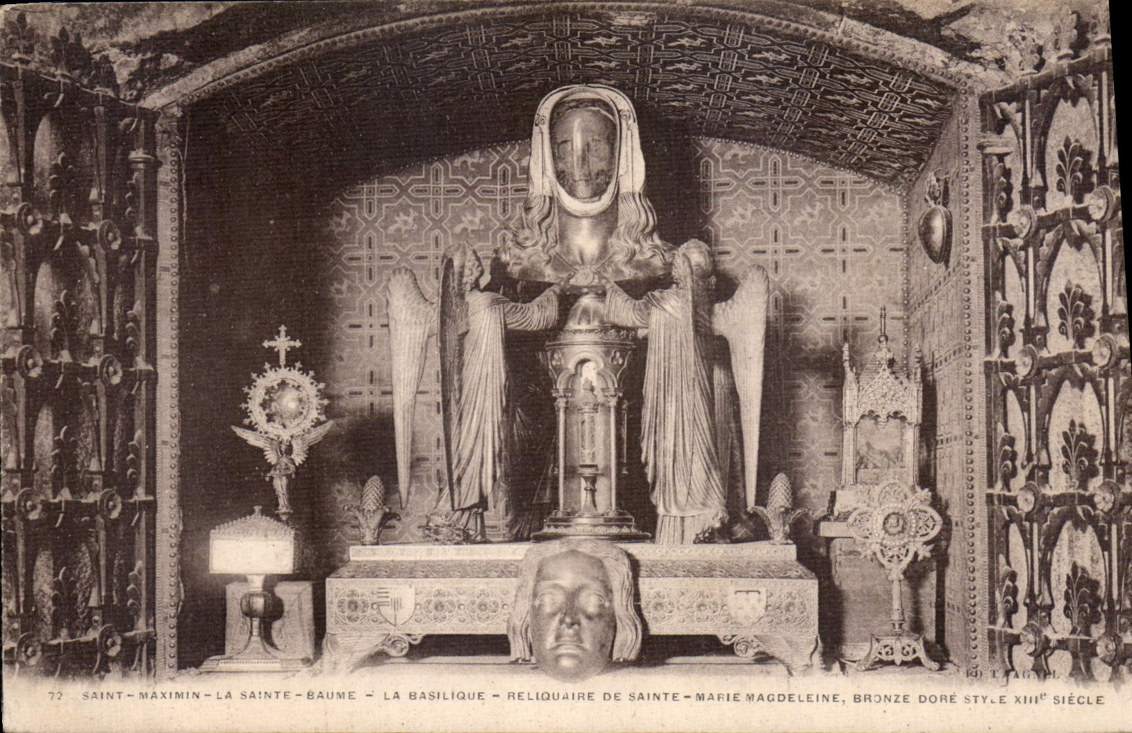 CPA Saint Maximin la Sainte Baume la Basilique Reliquaire de Sainte Marie Madeleine Bronze Dore Ste