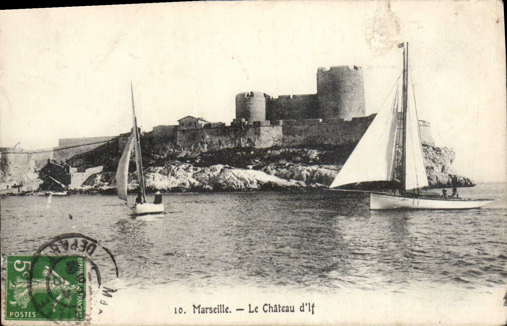 CPA Marseille le Chateau d'If Bateaux