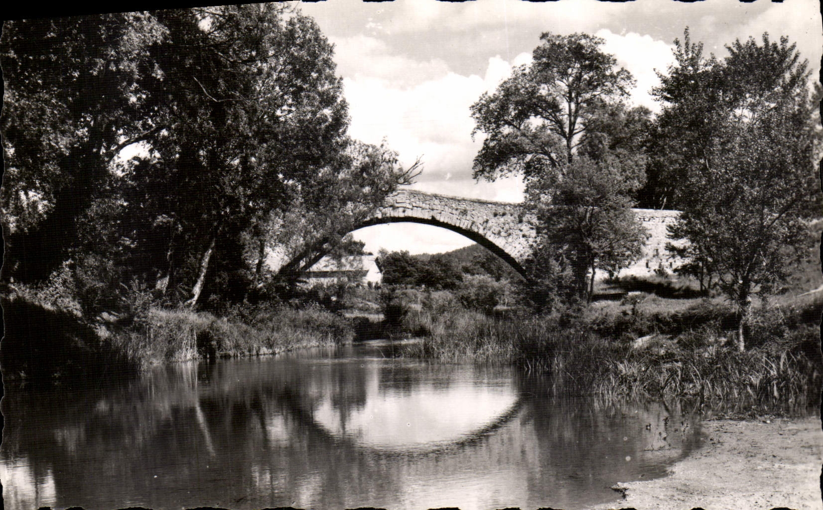CPA Environs d'Aix en Provence le Pont des Trois Sautets