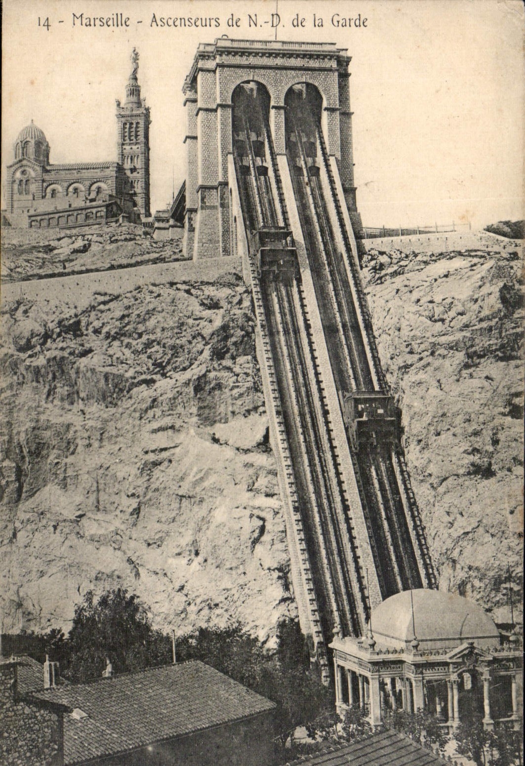 CPA Marseille Ascenseurs de N D de la Garde 